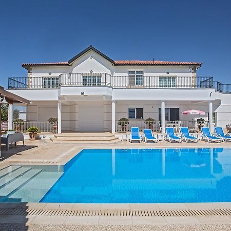 Papas Family Villa باراليمني المظهر الخارجي الصورة