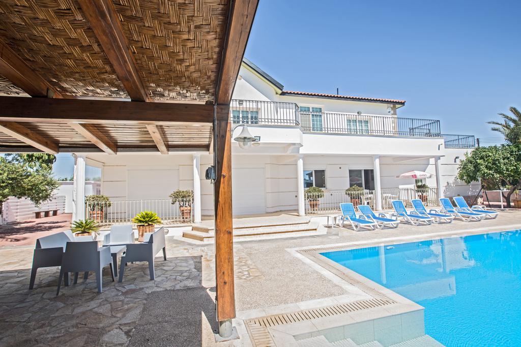 Papas Family Villa باراليمني المظهر الخارجي الصورة