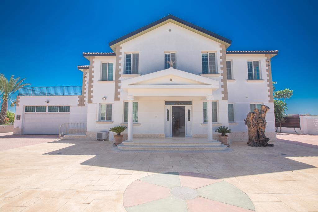 Papas Family Villa باراليمني المظهر الخارجي الصورة